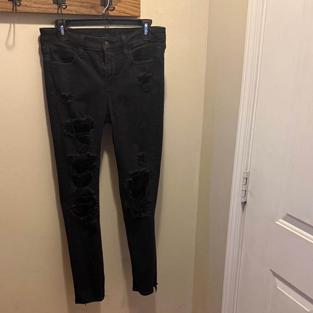 American Eagle Outfitters Black Distressed Skinny Jeans